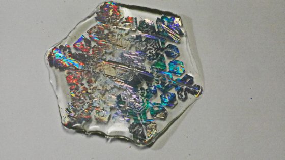 溶けない雪の結晶を作ることに成功か。 – KEISUI ART STUDIO
