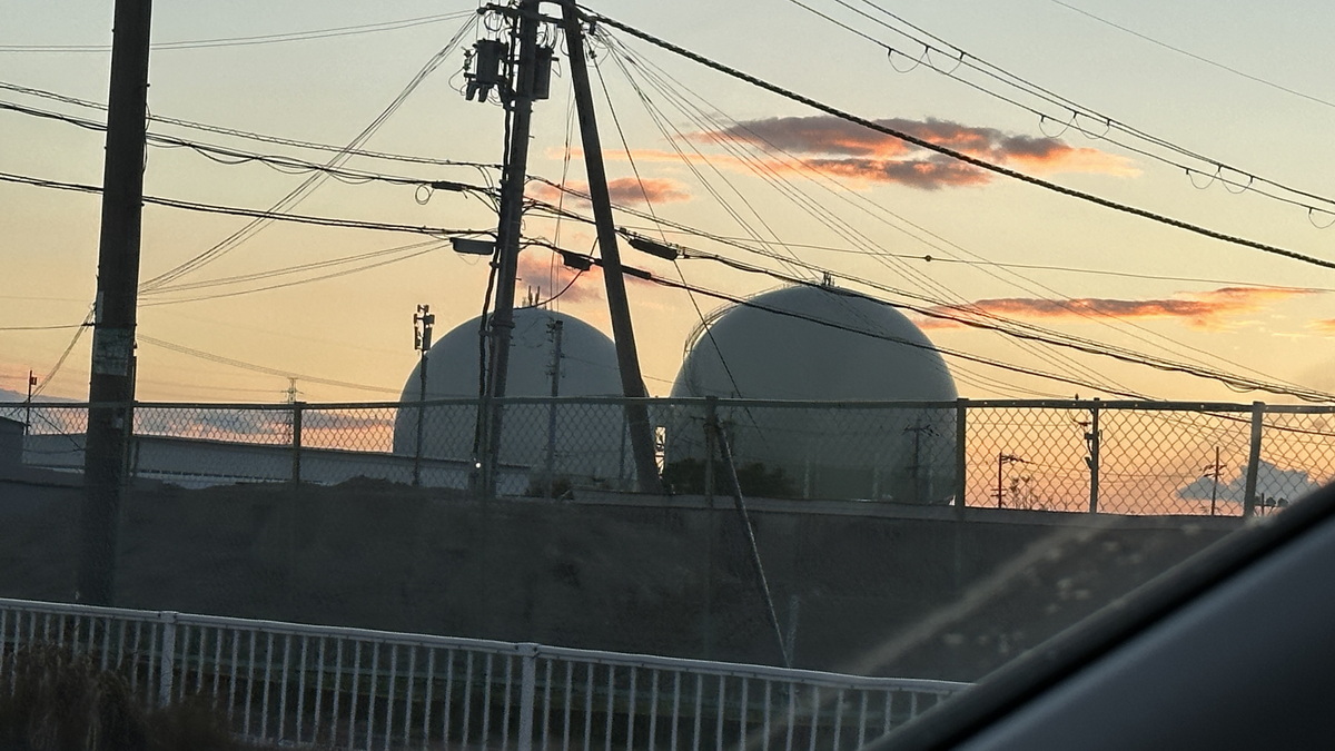 タンク台1個とタンク2個