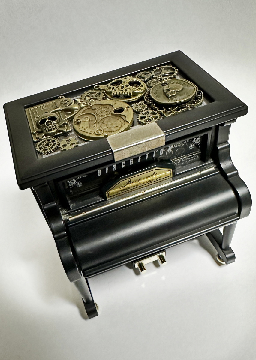 オルゴールのオルガンをスチームパンク風に装飾してみた。 – KEISUI